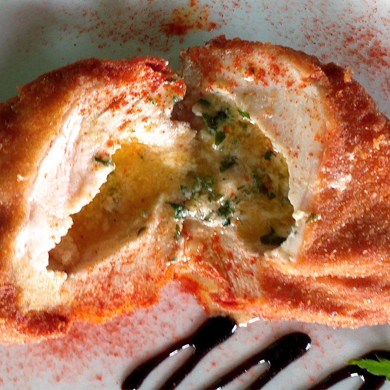 Kijevi csirkemell (köret nélkül)